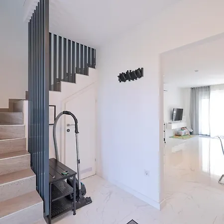 Holidayhouse Duje 4+1 Rooftop Terrace Seaview Apartment Privlaka (Zadar)