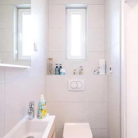 Holidayhouse Duje 4+1 Rooftop Terrace Seaview Apartment Privlaka (Zadar)